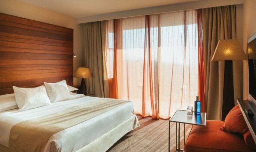 Double deluxe con golf incluido Salobre Hotel Resort & Serenity Maspalomas Double deluxe con golf incluido Salobre Hotel Resort & Serenity Maspalomas