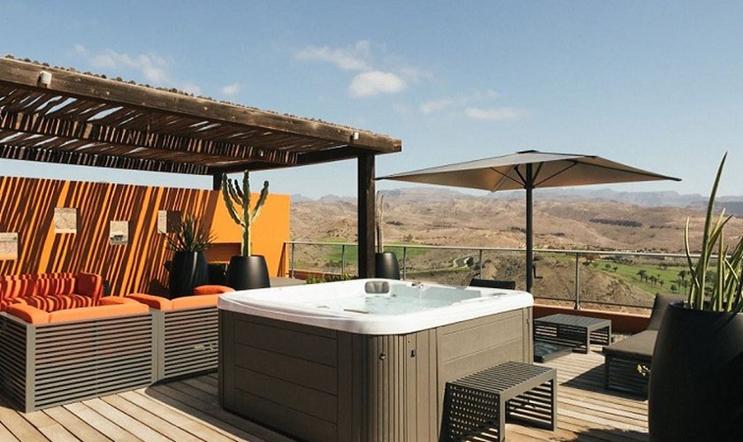 Suite deluxe panoramic view con rooftop y jacuzzi Salobre Hotel Resort & Serenity Maspalomas