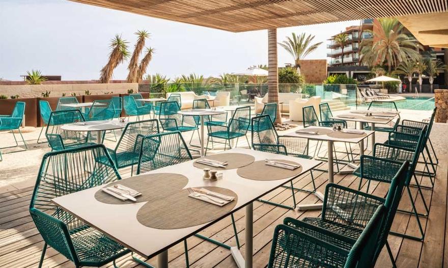 La Palmera pool bar Salobre Hotel Resort & Serenity Maspalomas La Palmera pool bar Salobre Hotel Resort & Serenity Maspalomas